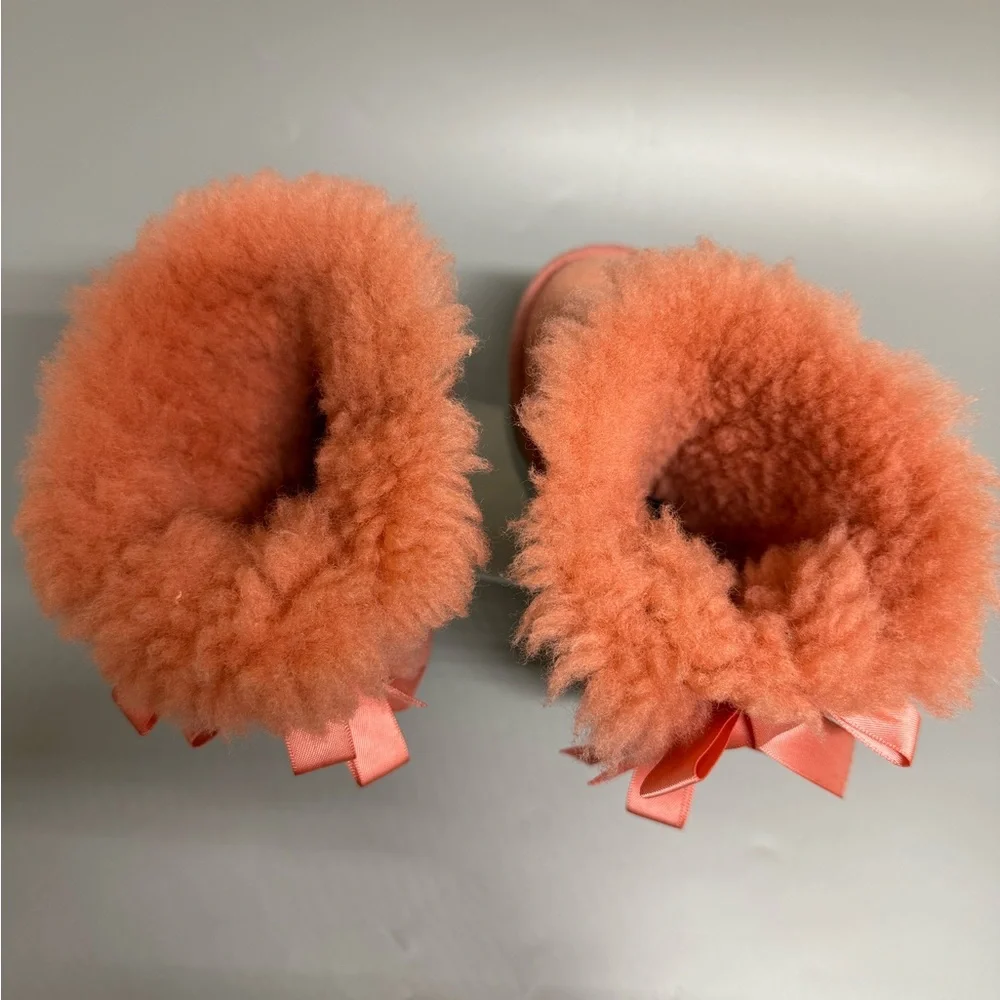 Ugg Boots Bailey Bow toddler Girls Suede Sheepskin size 11